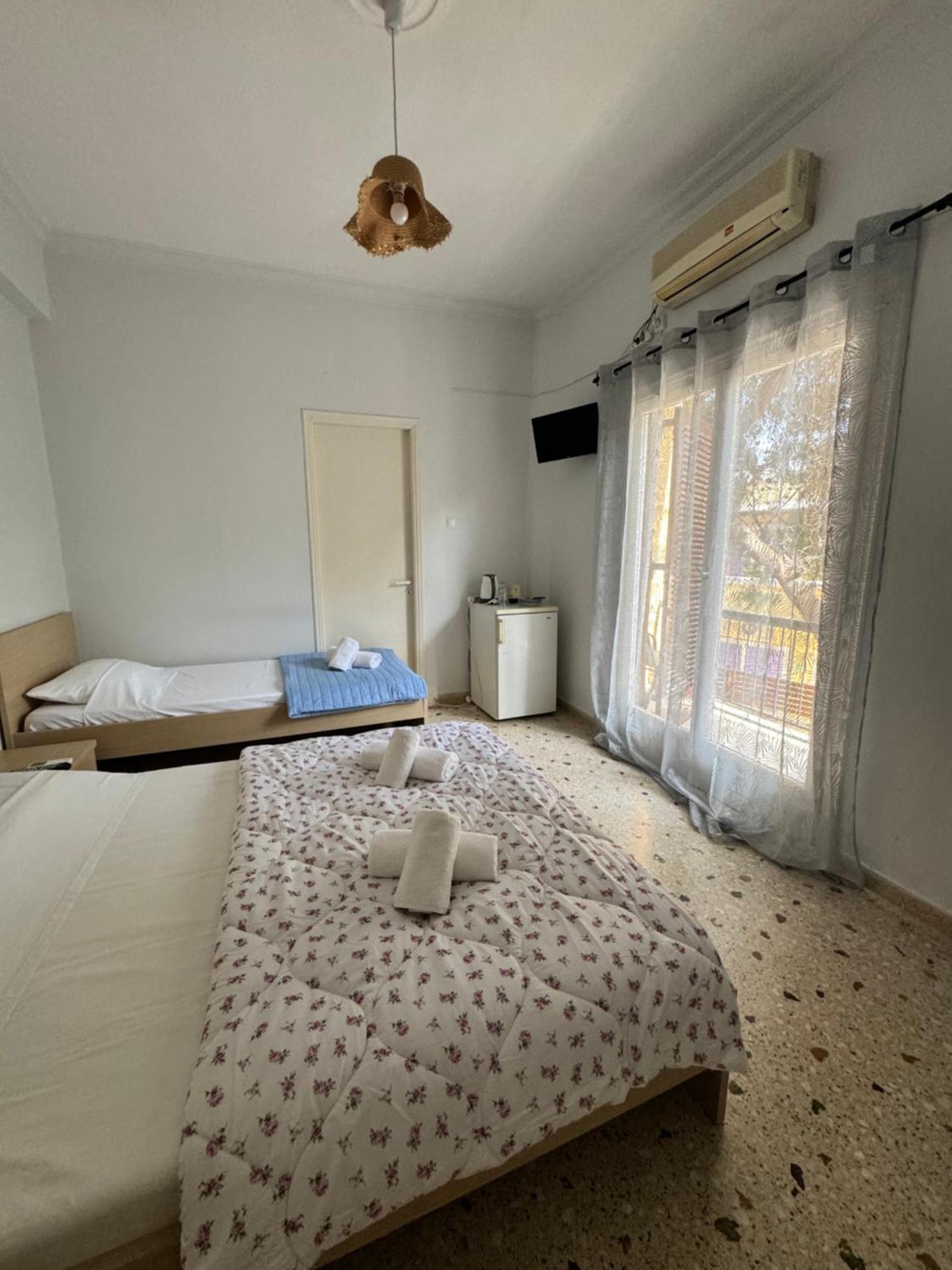 Santa Marina Rooms Agia Marina  Екстериор снимка